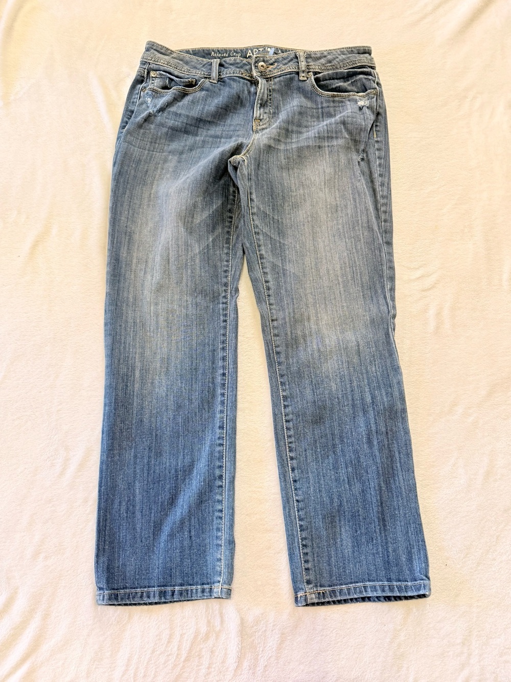 Apt. 9 Women’s Straight-Leg Jeans — Light Blue Wash